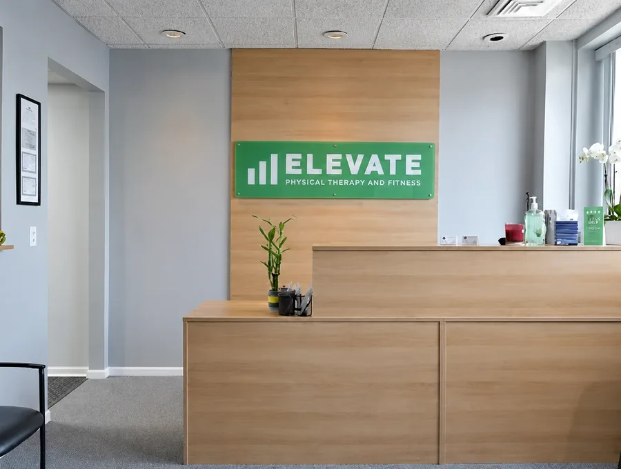 The front desk at Elevate Physical Therapy and Fitness in River Forest